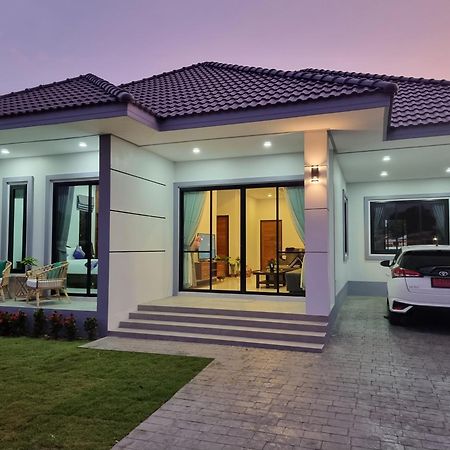 Villa Baan Dalah Buriram Esterno foto